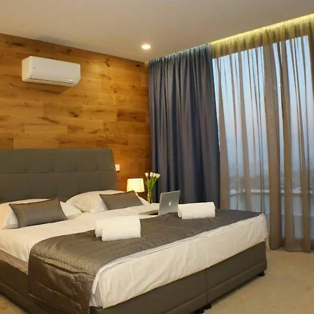 Holiday Villas *