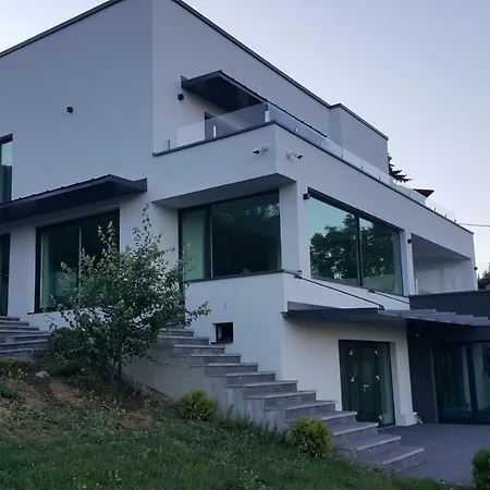 Holiday Villas * Szarajevó